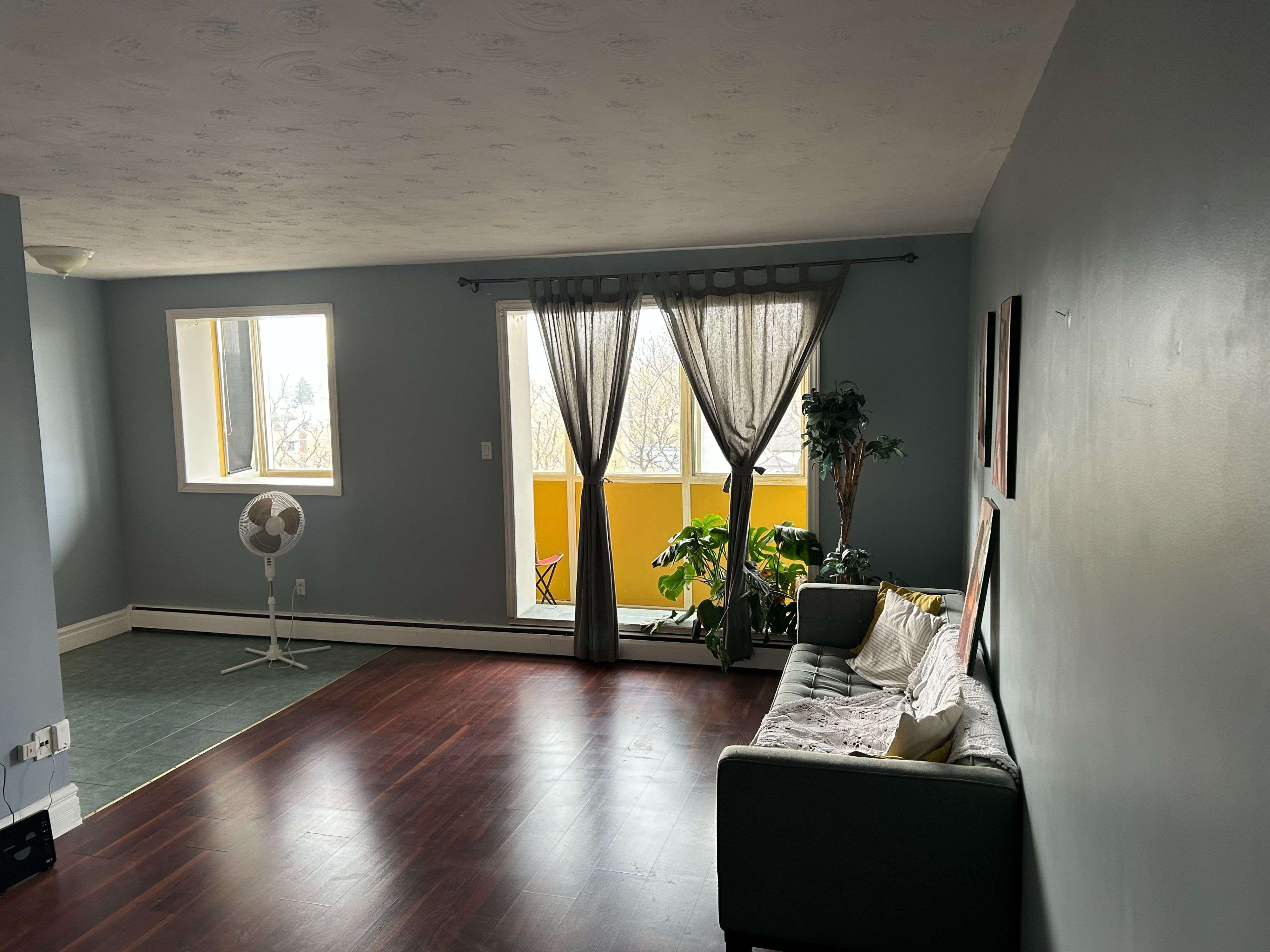 Hamilton, ON L8P 3R9,101 Queen ST #506
