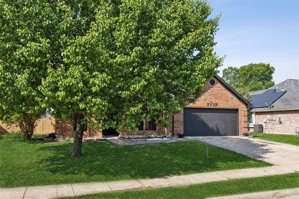 Rowlett, TX 75089,8606 Holland Avenue