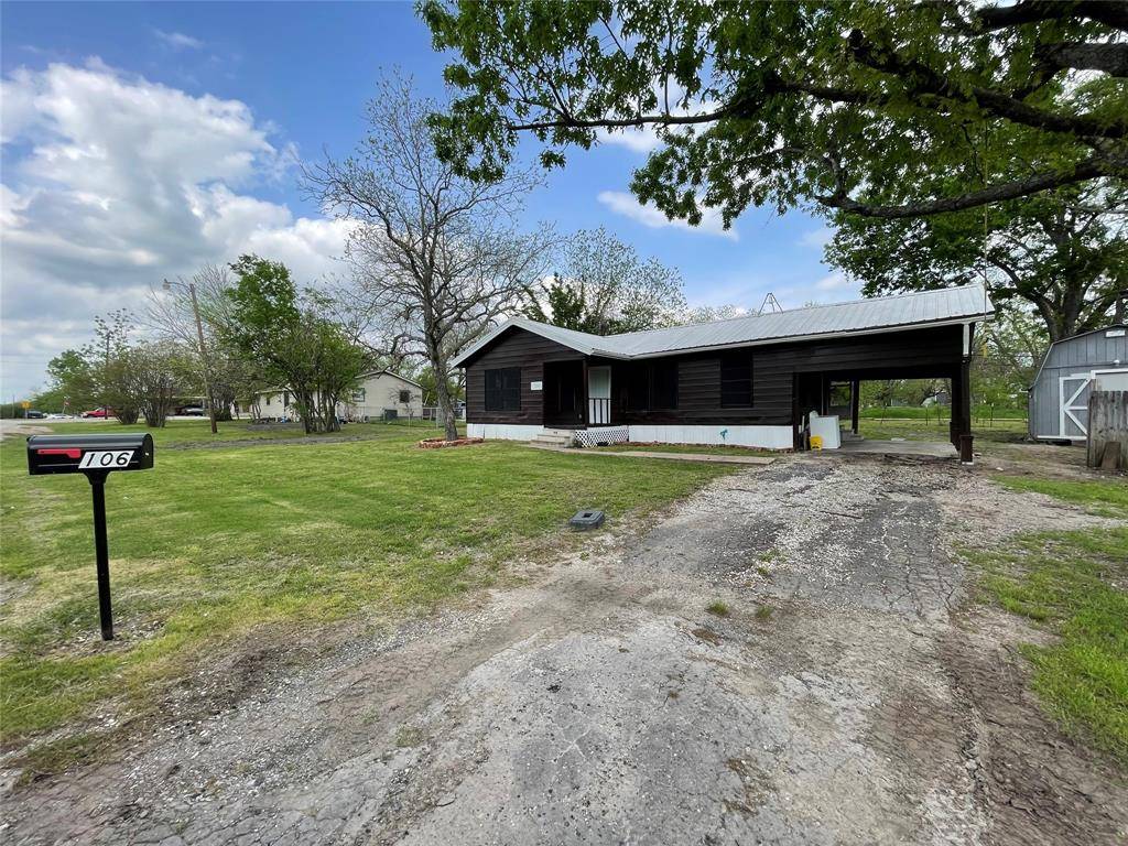 Celeste, TX 75423,106 N 4th Street