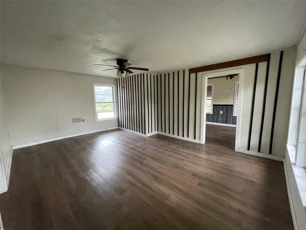 Celeste, TX 75423,106 N 4th Street