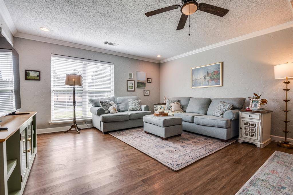 Dallas, TX 75236,5505 Cliff Haven Drive