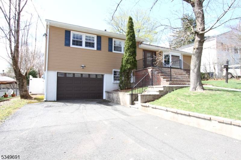 West Orange Twp., NJ 07052,38 Porter Rd