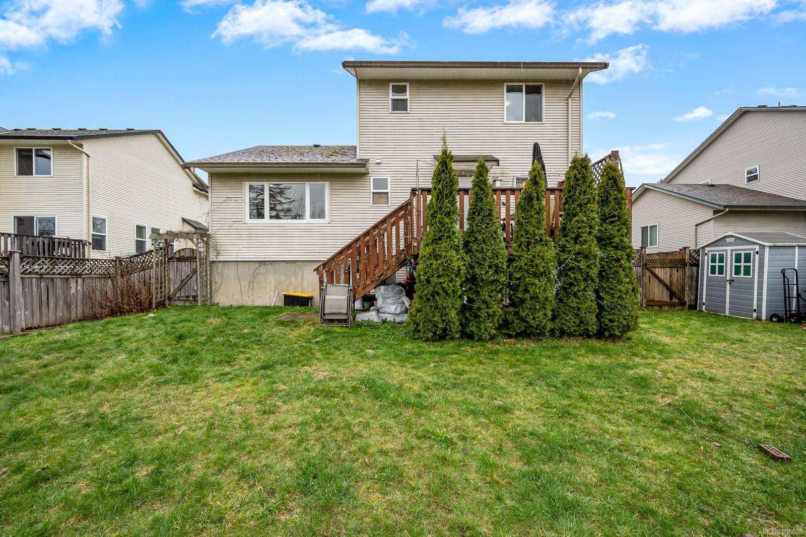 Cumberland, BC V0R 1S0,2778 Kendal Ave #A