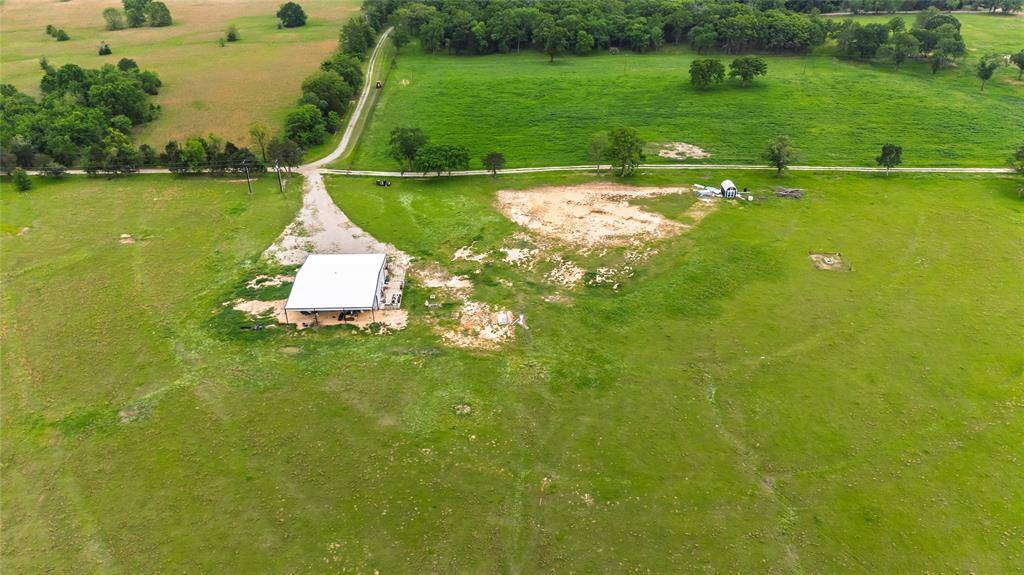 Emory, TX 75440,422 Private Road 5300