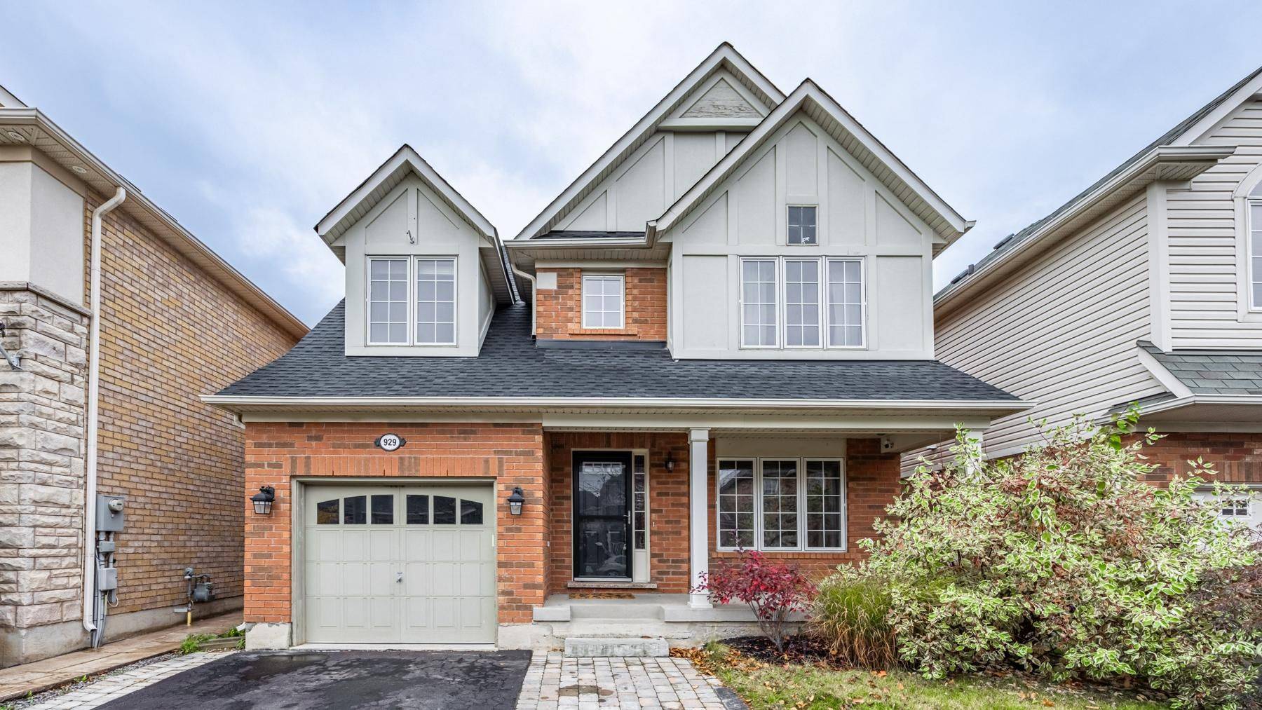 Milton, ON L9T 0H2,929 Bessy TRL