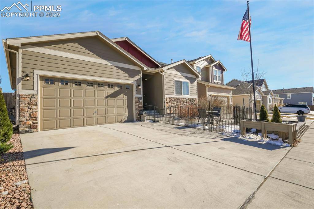 Colorado Springs, CO 80923,6887 Edmondstown DR