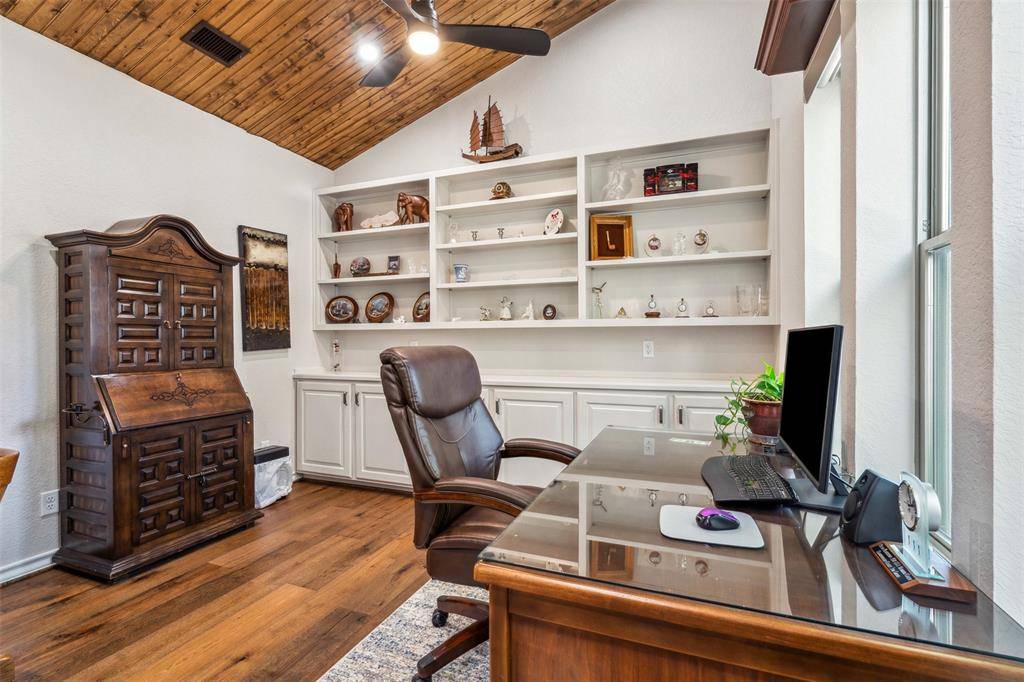 Granbury, TX 76049,3714 Fairway Drive