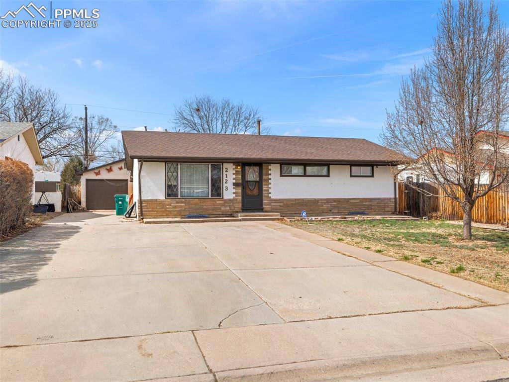 Pueblo, CO 81005,2123 Ridgewood LN