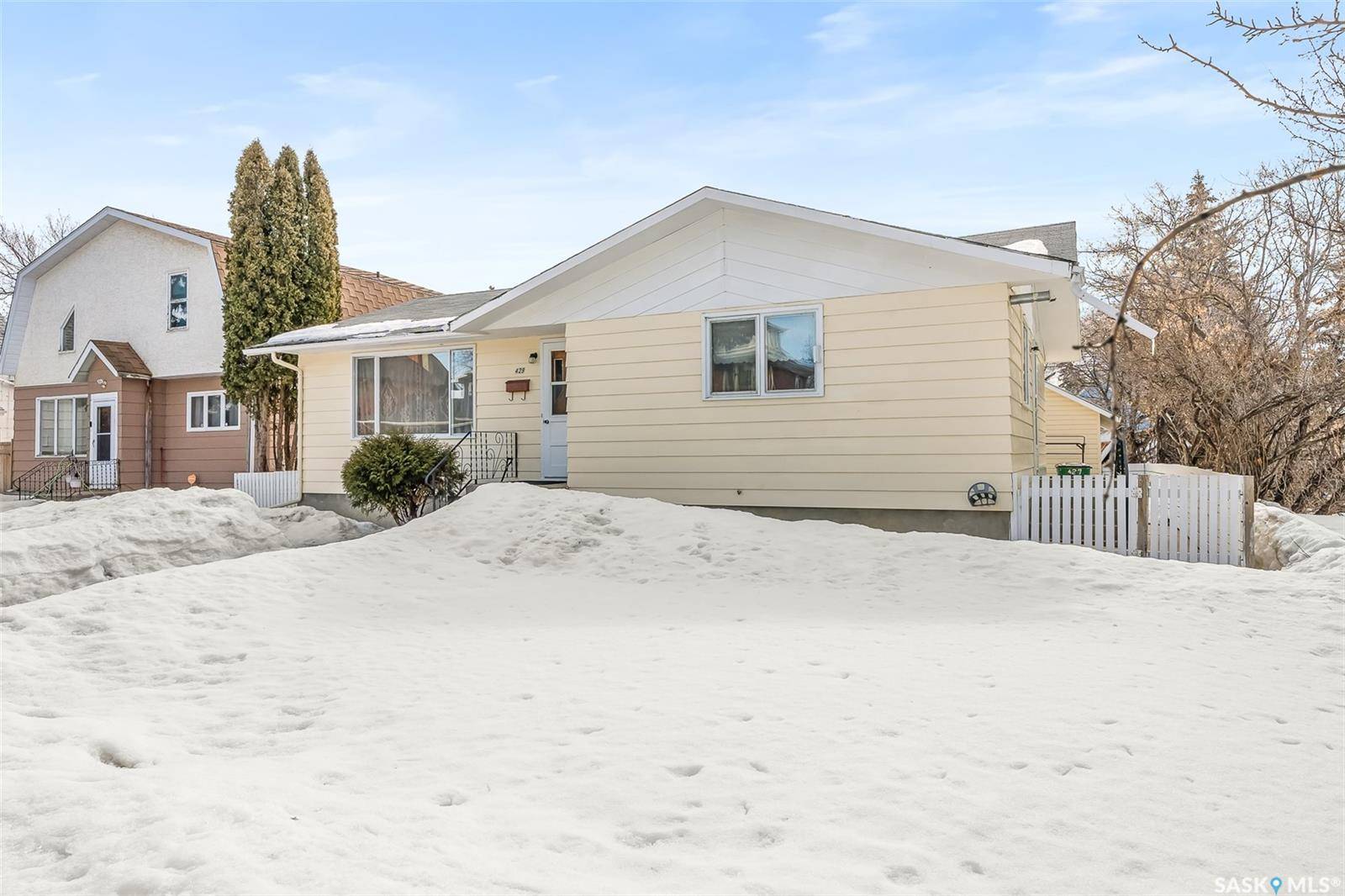 Moose Jaw, SK S6H 2C4,429 Athabasca STREET W