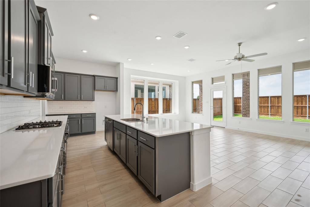 Celina, TX 75009,2117 Striker Way