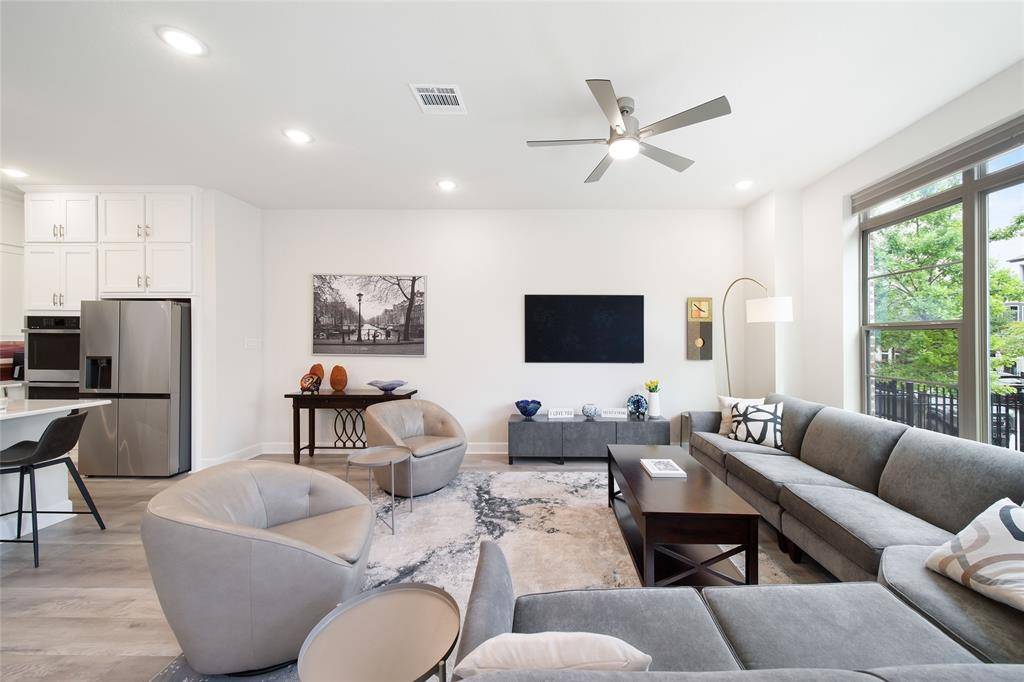 Dallas, TX 75231,7112 Amber Grove Court