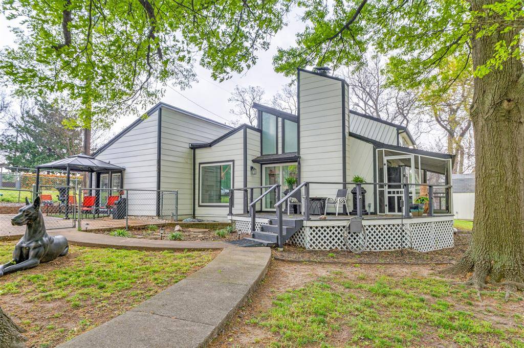 Princeton, TX 75407,8580 Finney Lake Road