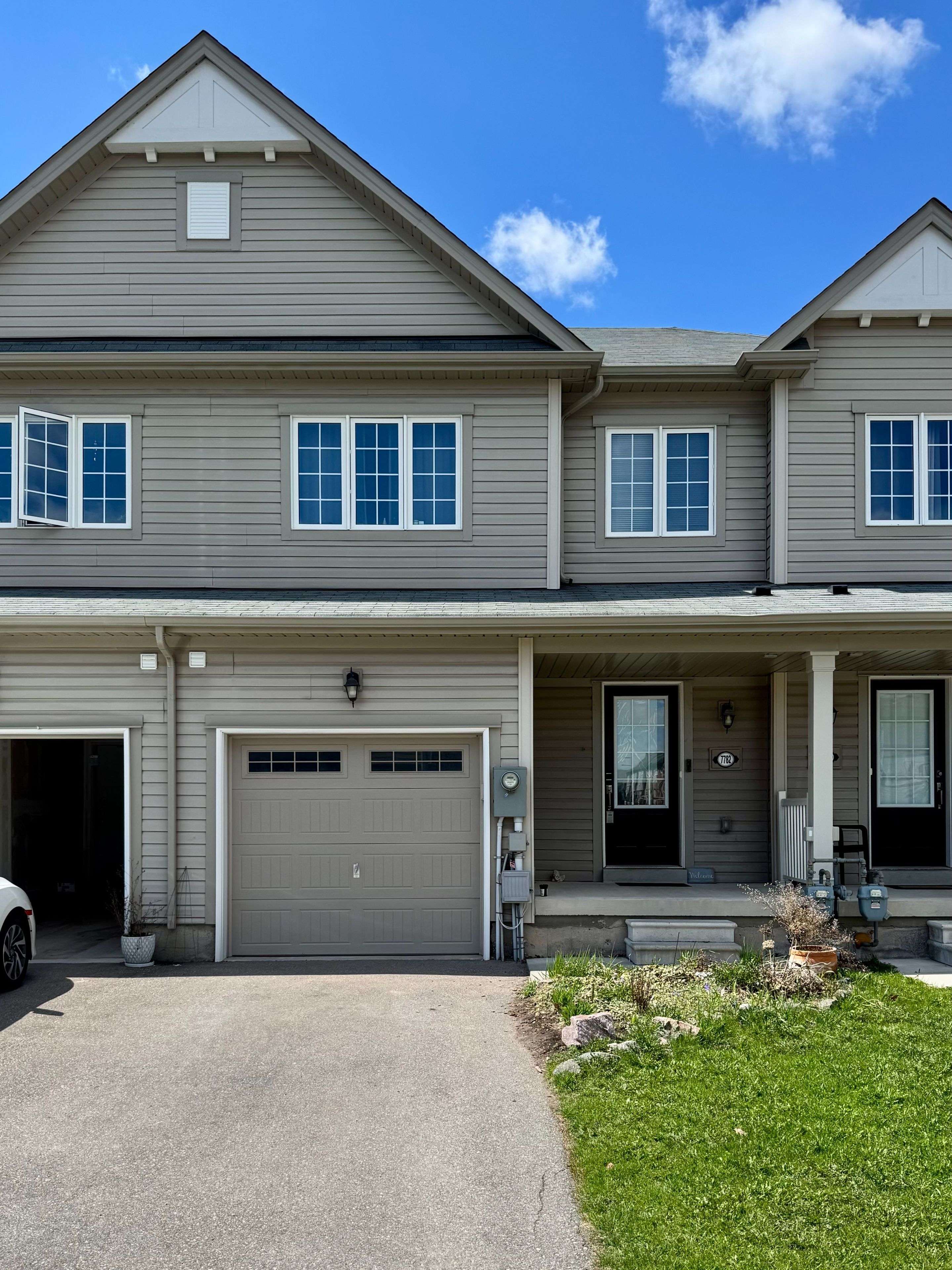 Niagara Falls, ON L2H 3R4,7782 White Pine CRES