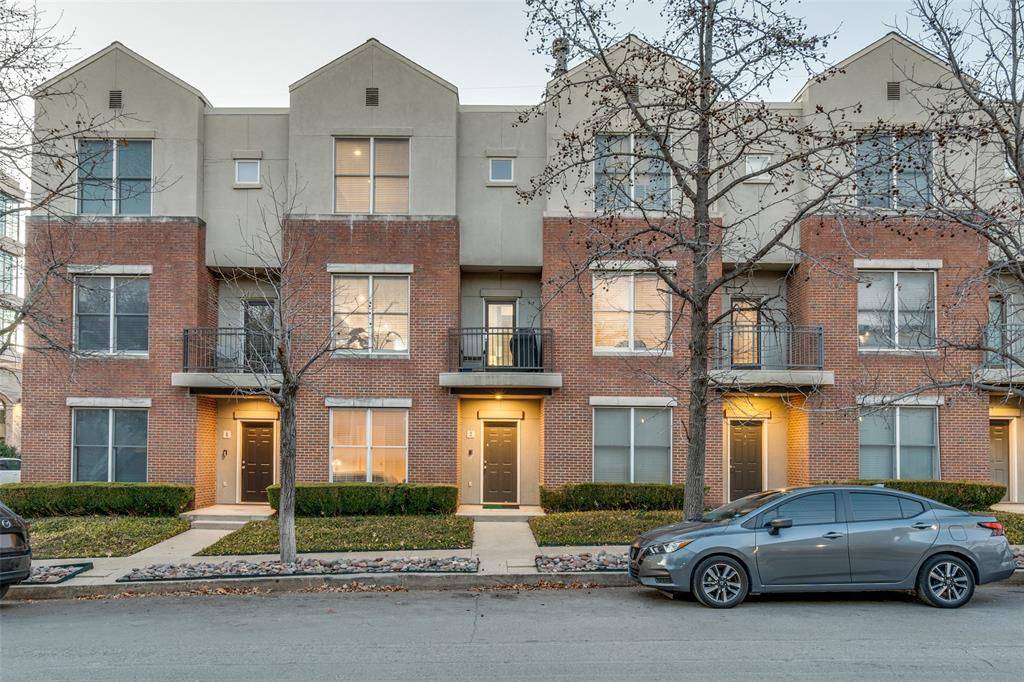 Dallas, TX 75205,4223 Buena Vista Street #2