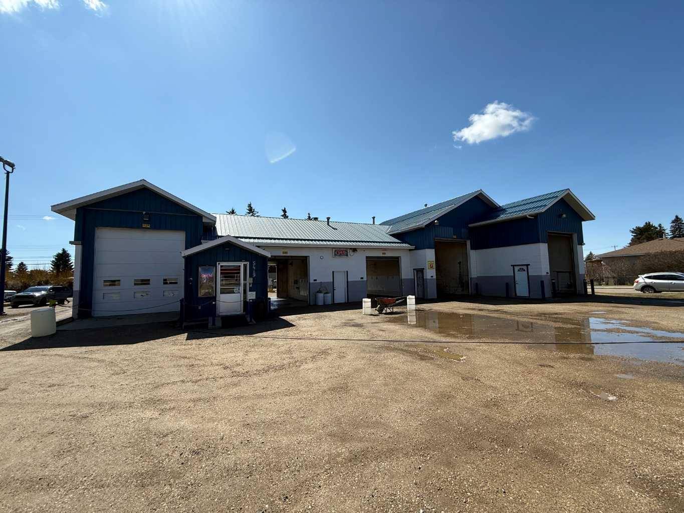 Ponoka, AB T4J 1K1,5419 48 AVE