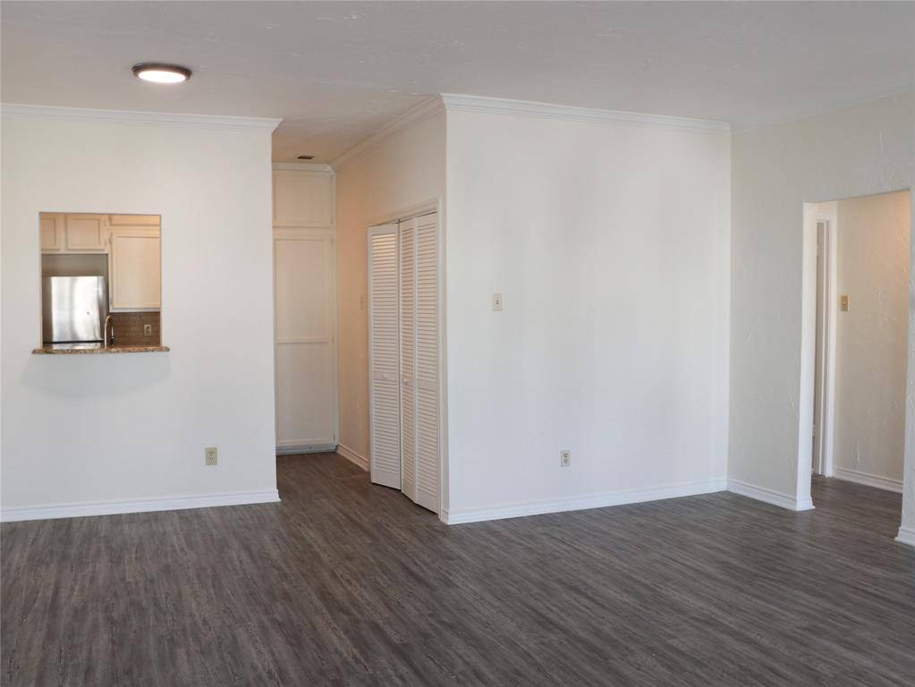 Dallas, TX 75206,5620 Live Oak Street #303