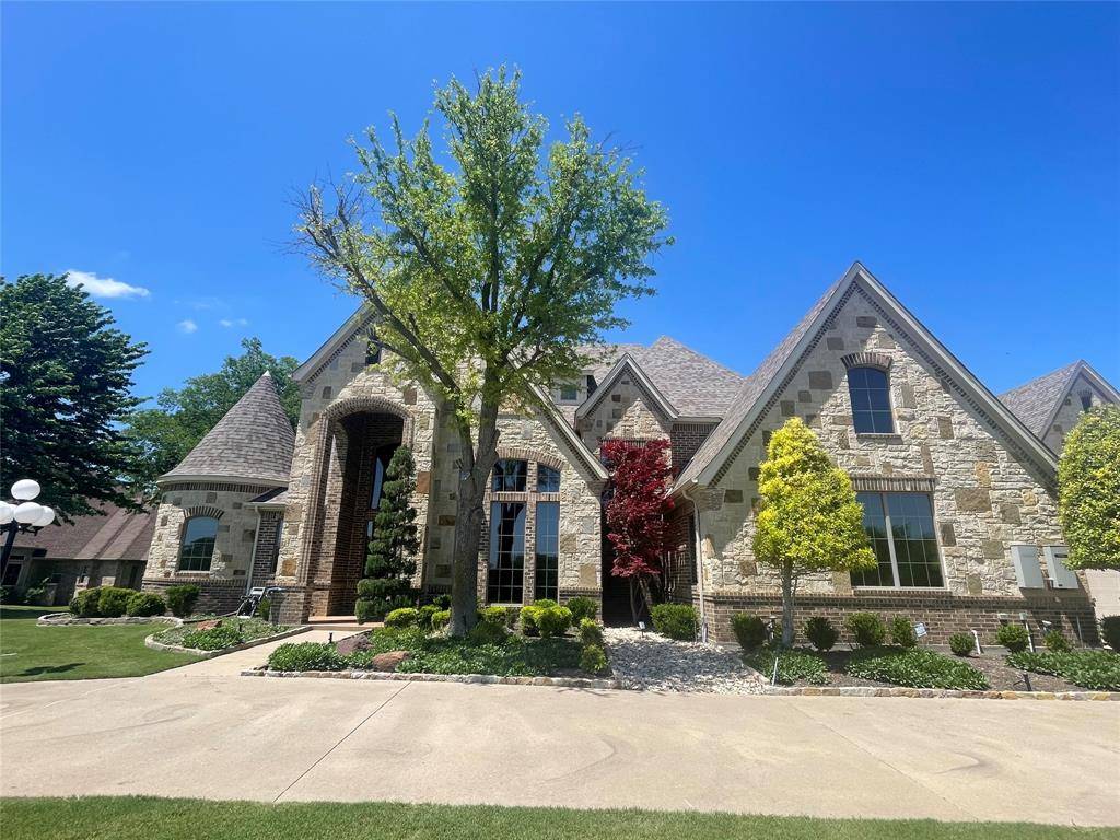 Fort Worth, TX 76126,8300 Deerwood Forest Drive