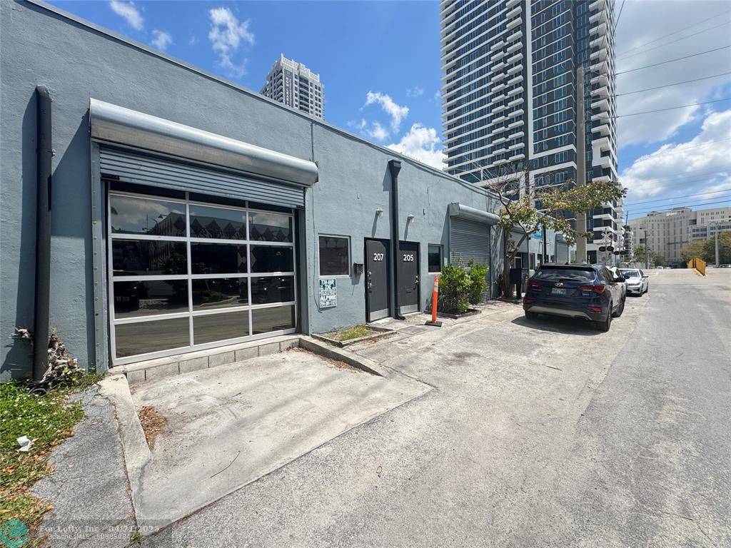 Fort Lauderdale, FL 33315,201 -207 SW 5th St
