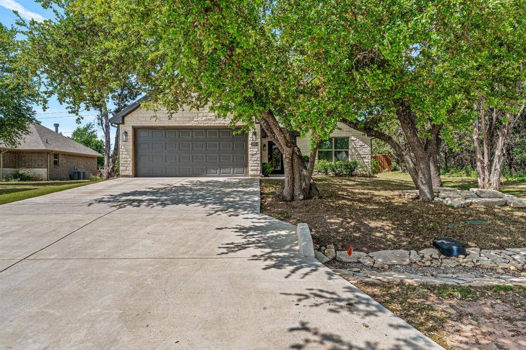 Granbury, TX 76048,5004 Moss Rock Trail