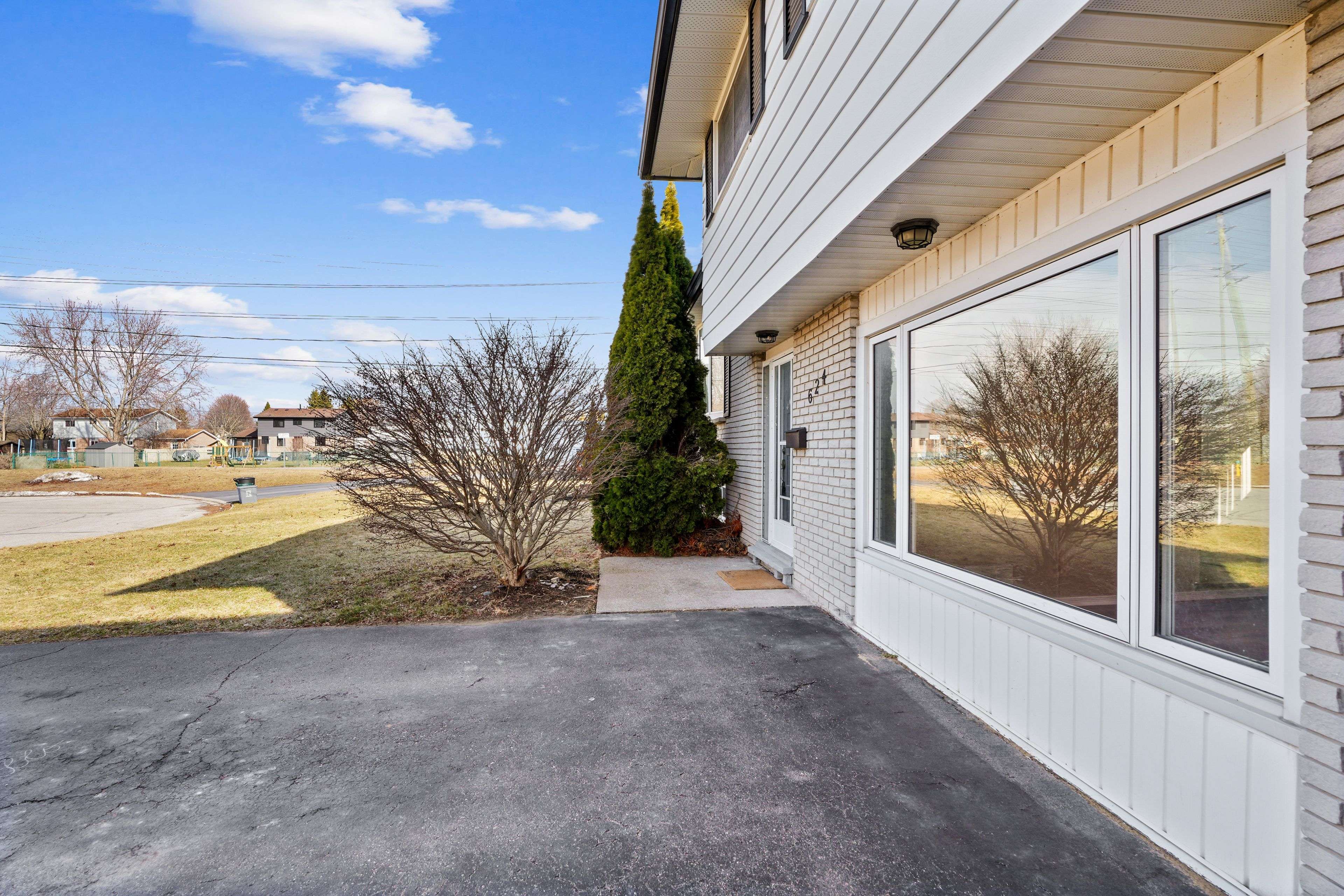 Cobourg, ON K9A 4P1,624 Bayfield CT