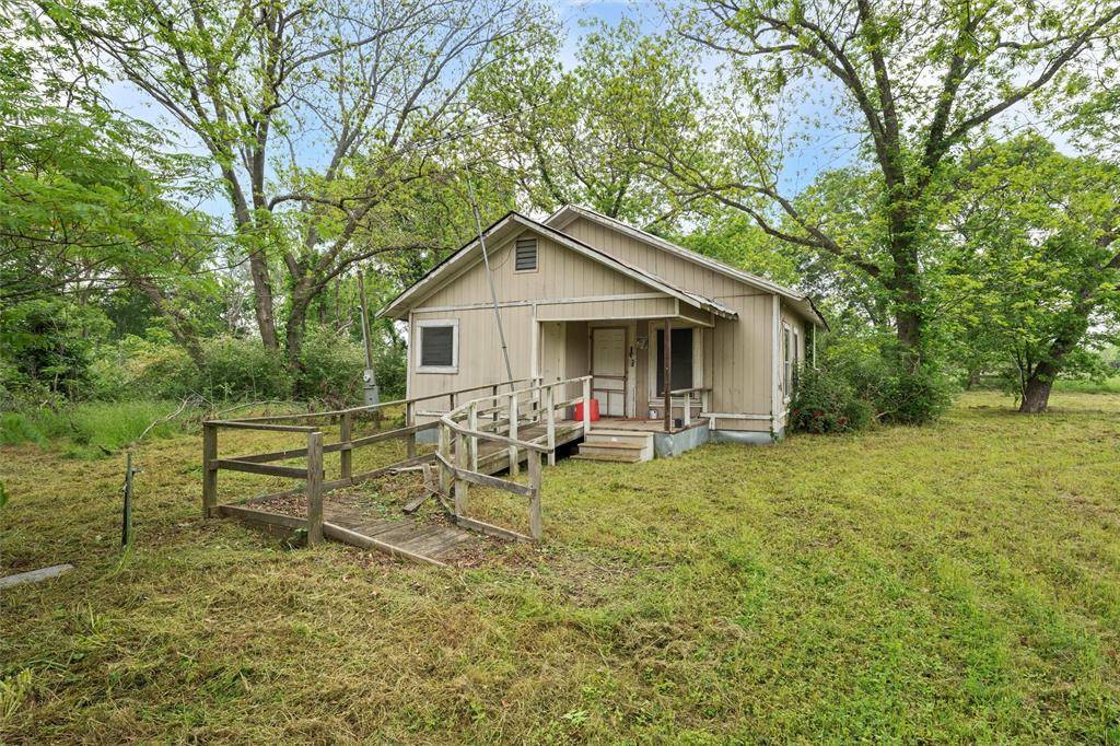Thornton, TX 76687,1605 Tyler Street