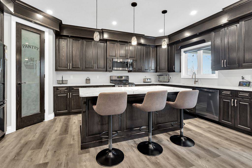 Norfolk, ON N3Y 4K1,46 St Johns RD W