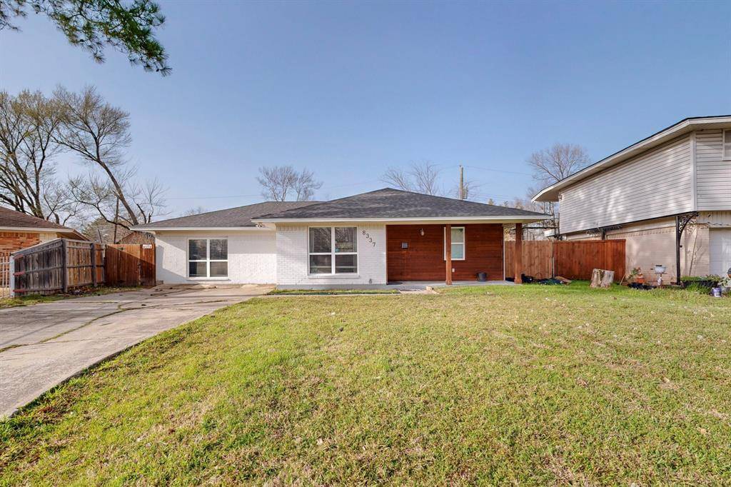 Dallas, TX 75217,8337 Rayville Drive