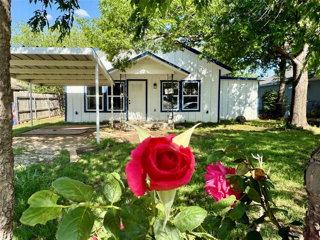 Graham, TX 76450,825 Texas Street