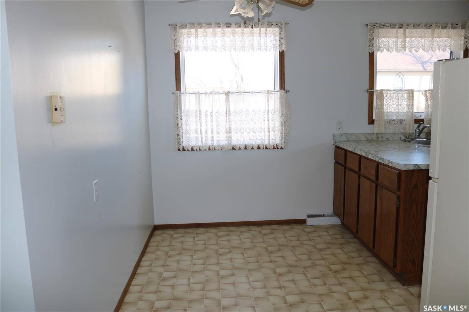 Moosomin, SK S0G 3N0,905 Windover AVENUE