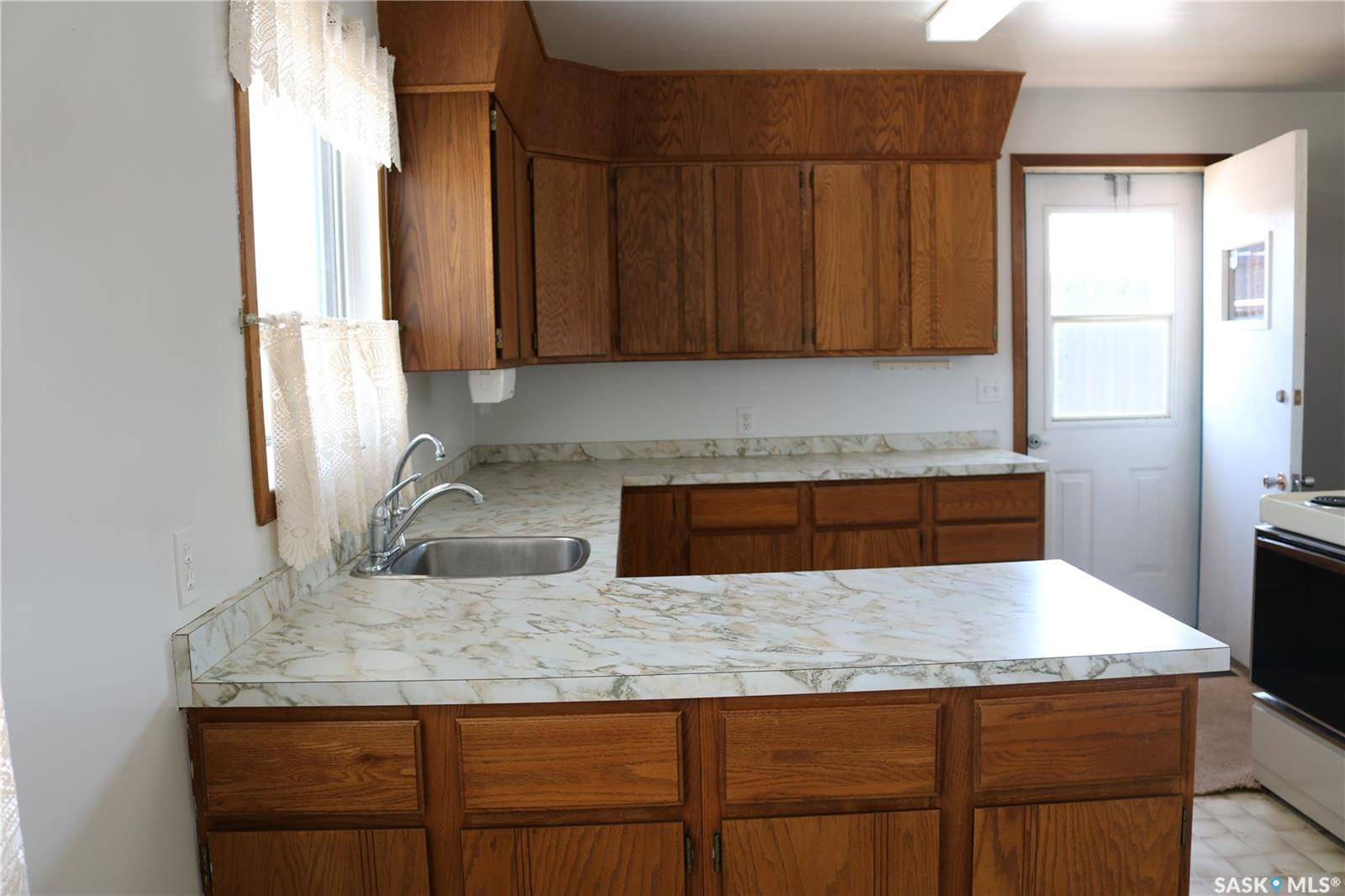 Moosomin, SK S0G 3N0,905 Windover AVENUE