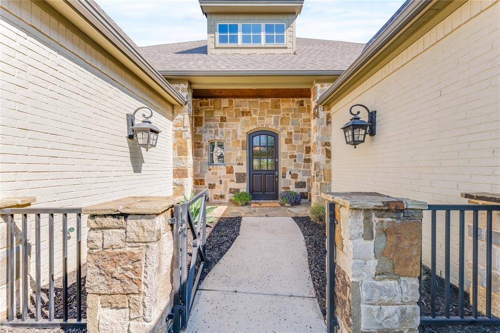 Southlake, TX 76092,924 Winding Ridge Trail