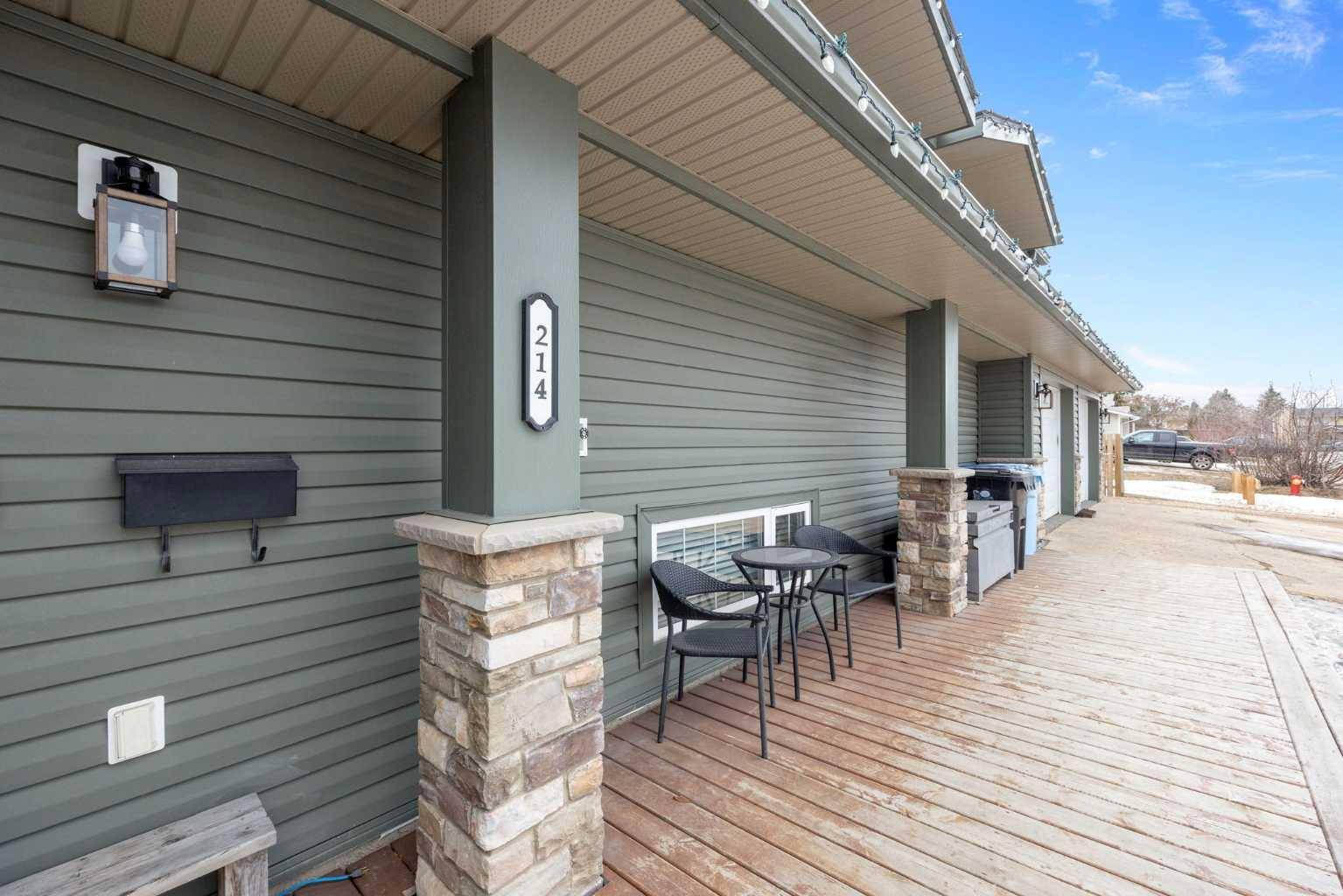 Fort Mcmurray, AB T9H 3S1,214 Sifton AVE