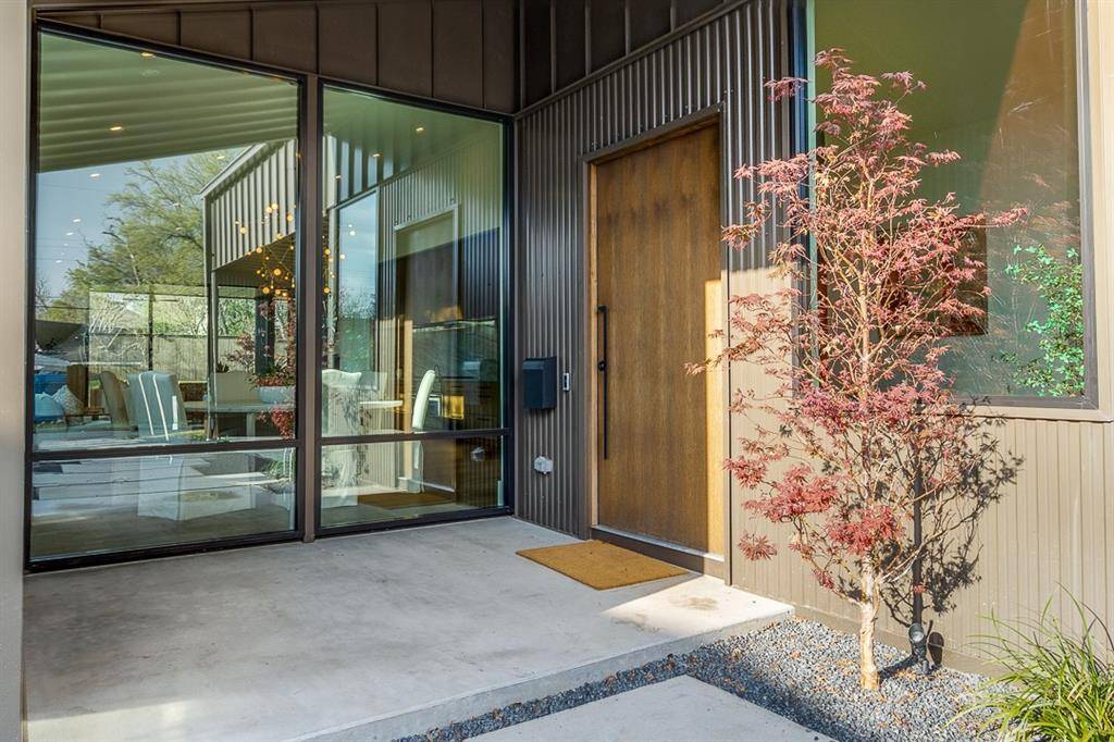 Dallas, TX 75206,5323 Bonita Street