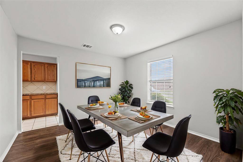 Lancaster, TX 75146,850 Smokey Oak Street