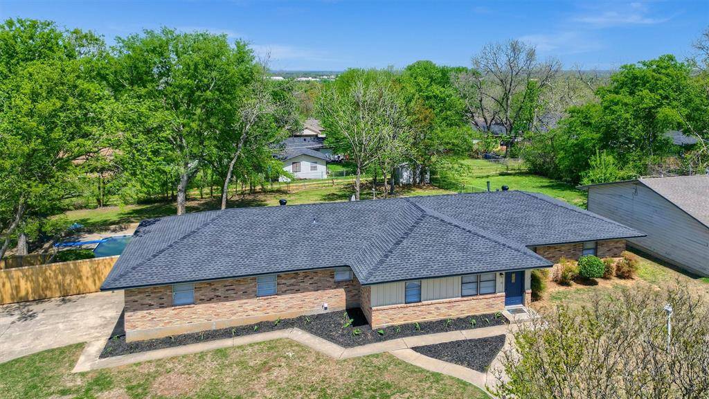 Denison, TX 75020,1721 W Washington Street
