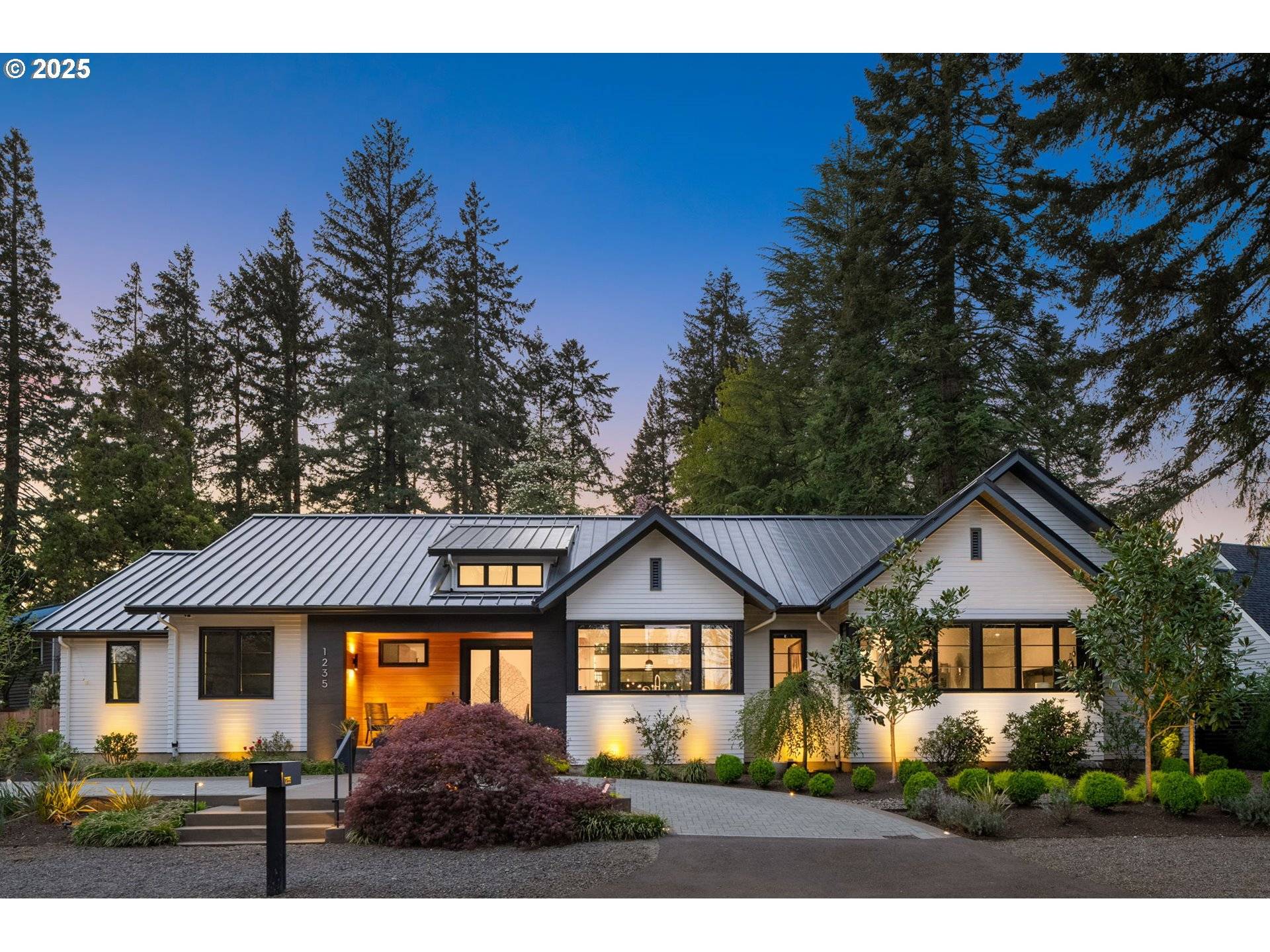 Lake Oswego, OR 97034,1235 ANDREWS RD