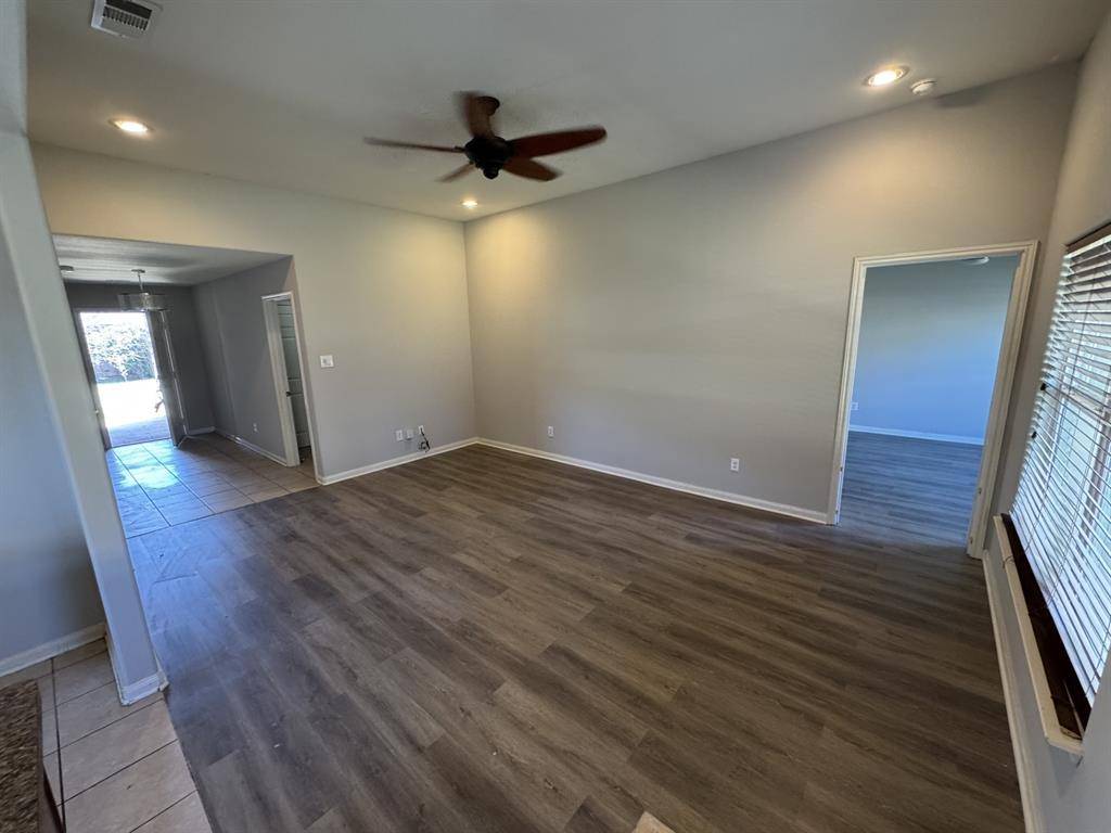 Newark, TX 76071,107 Cowpoke Court