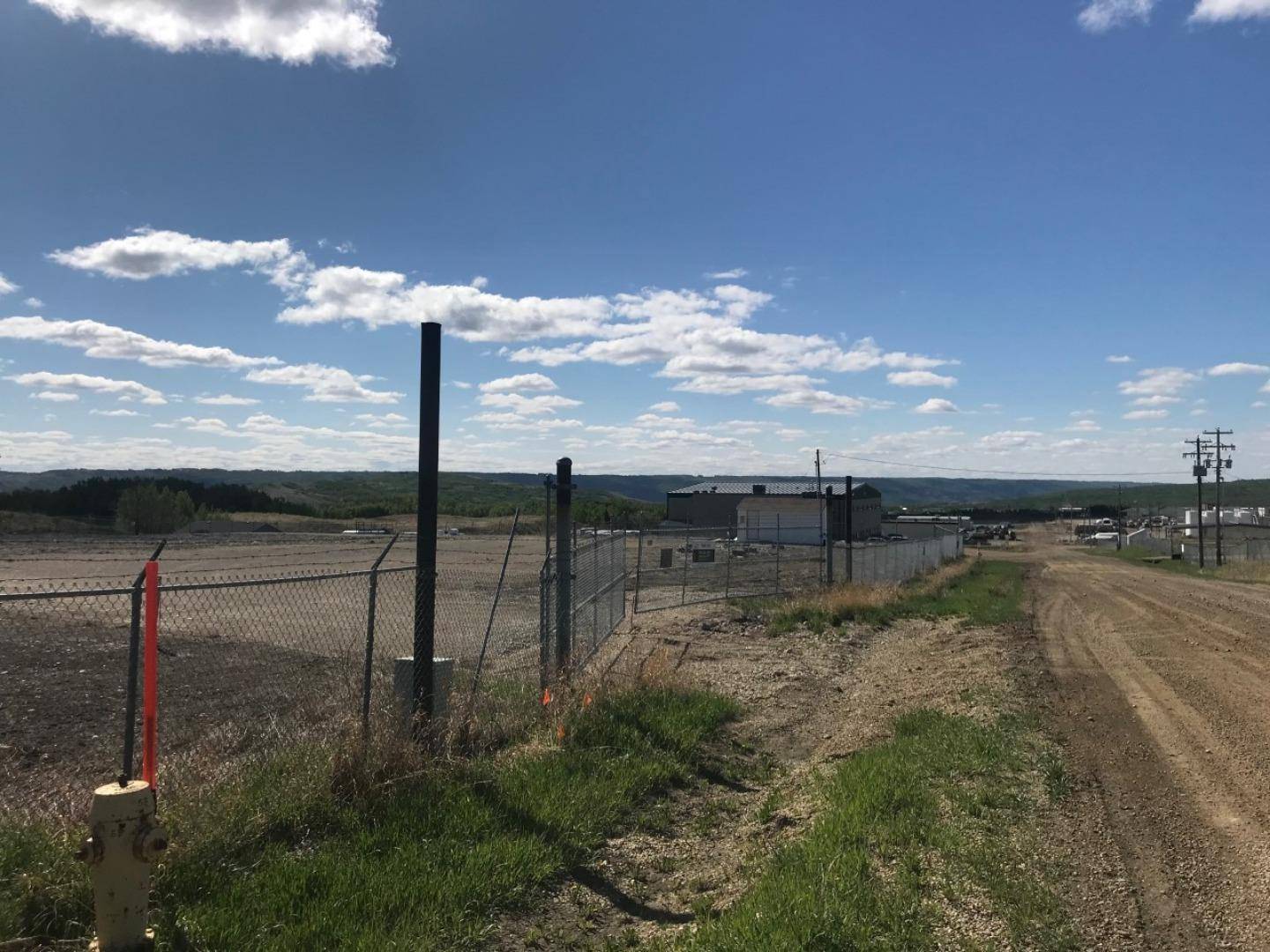 Peace River, AB T8S 1S4,8607 75 ST