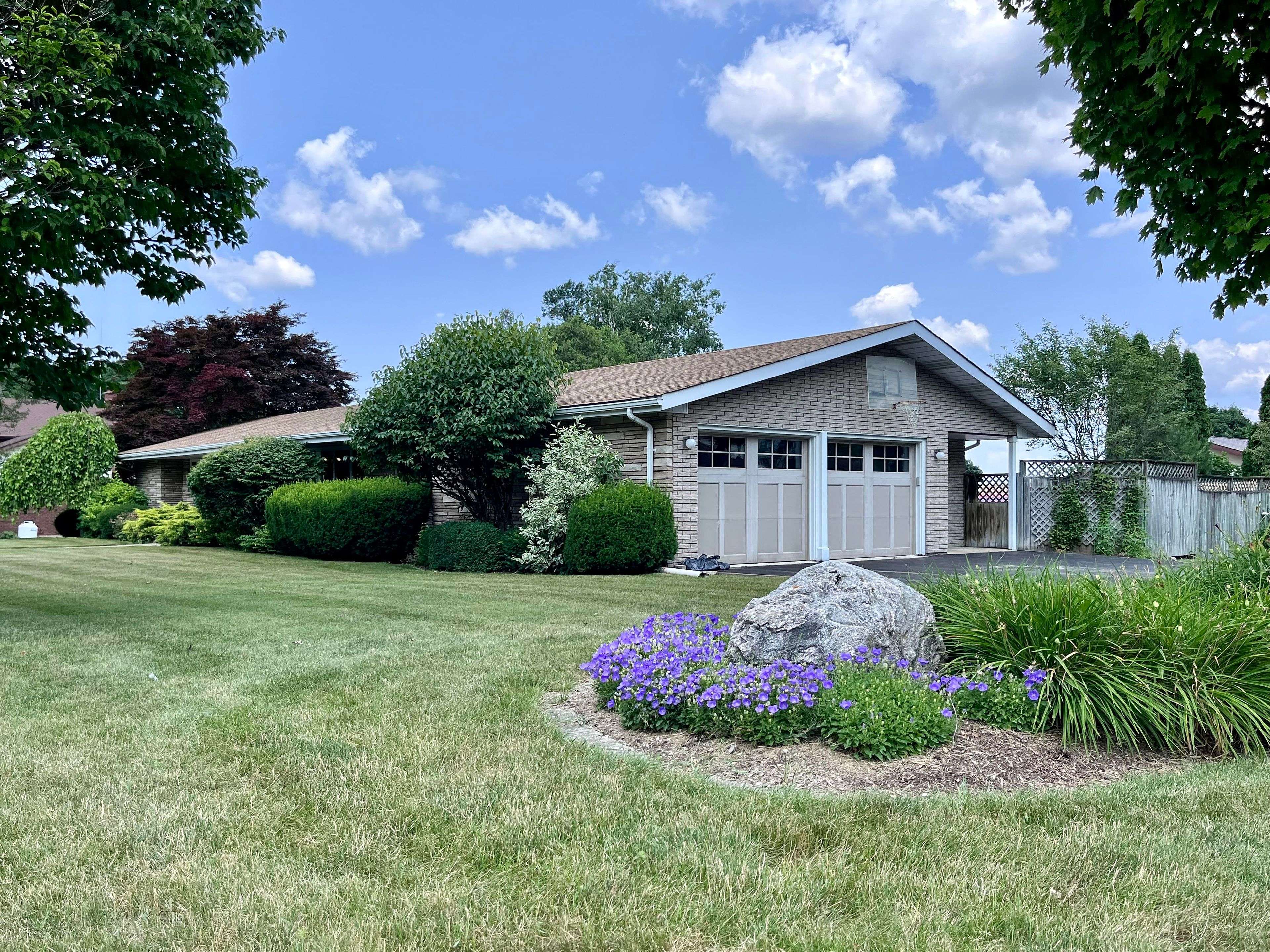 North Huron, ON N0G 2W0,141 Charles ST