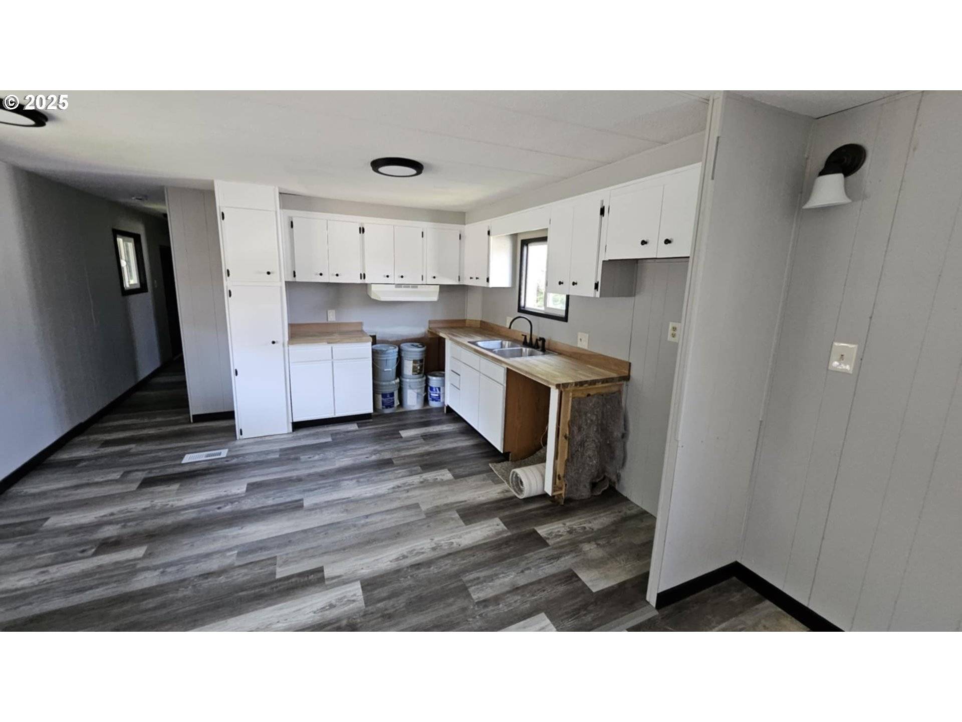 Shelton, WA 98584,411 W Grove ST #B