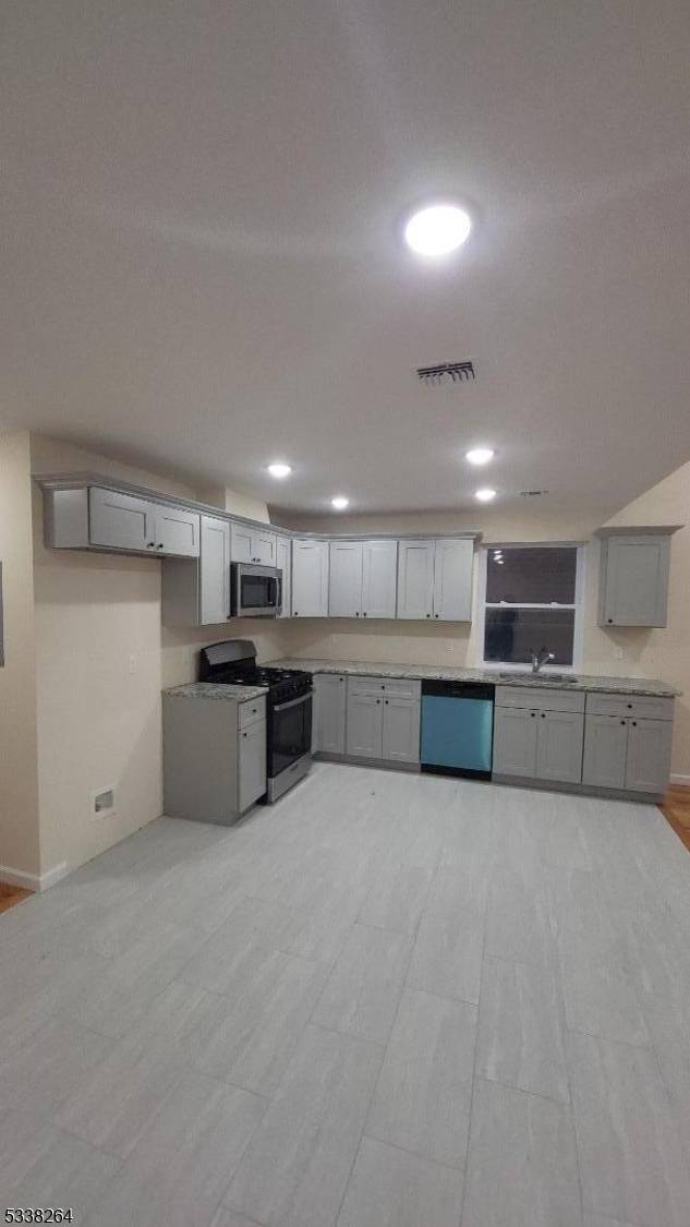Newark City, NJ 07103,487 S 18th St UNIT 2 #2