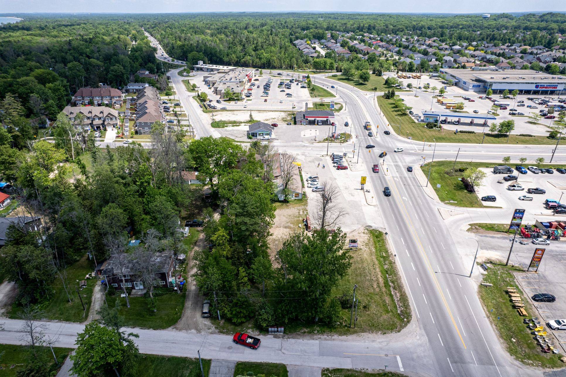 Wasaga Beach, ON L9Z 1Z2,146 45th ST N