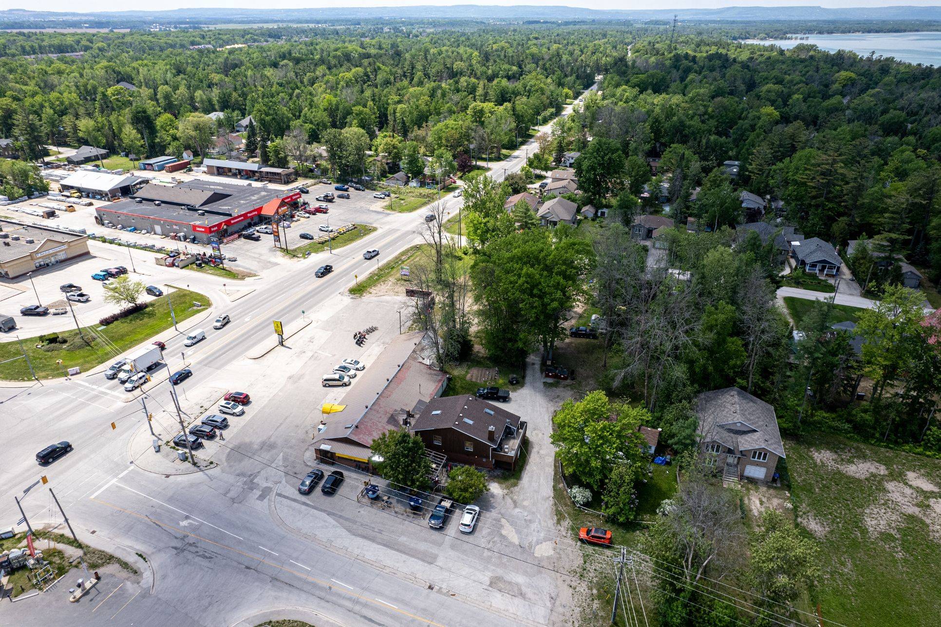 Wasaga Beach, ON L9Z 1Z2,146 45th ST N