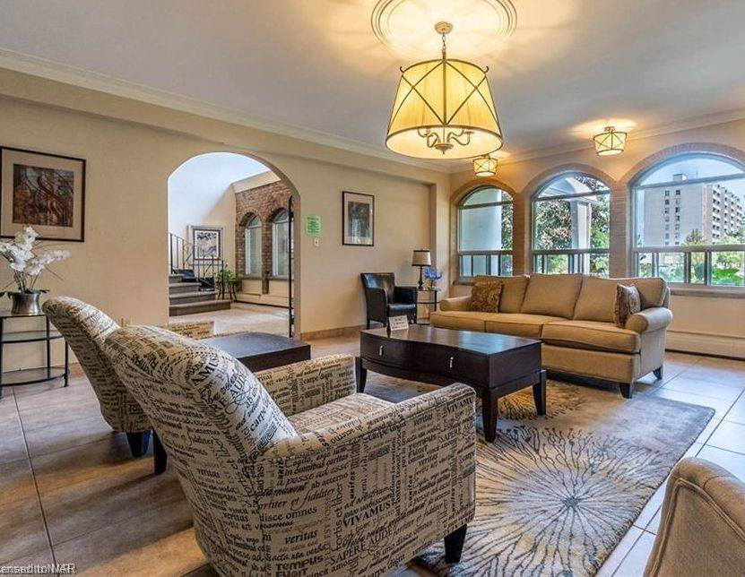 St. Catharines, ON L2N 5S7,365 Geneva ST