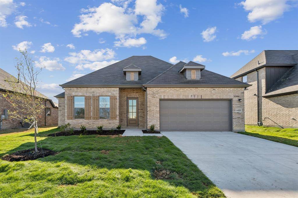 Van Alstyne, TX 75495,1401 Red Clover Avenue