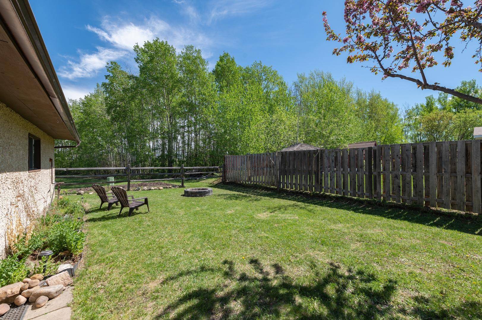 Fort Mcmurray, AB T9H 4M6,128 Ermine CRES