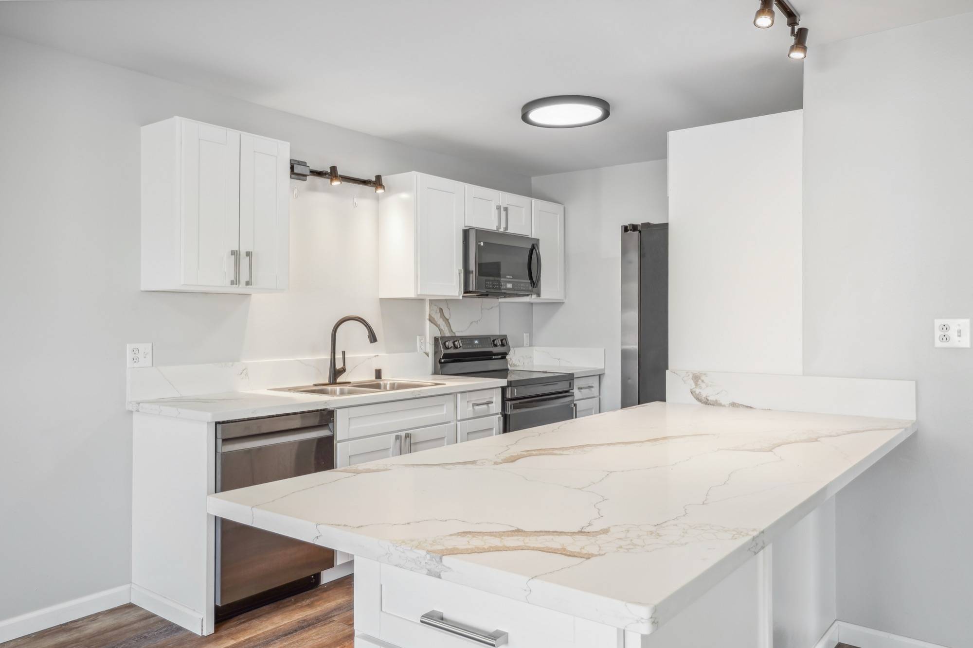 Lihue, HI 96766,1974 NANA PALI ST