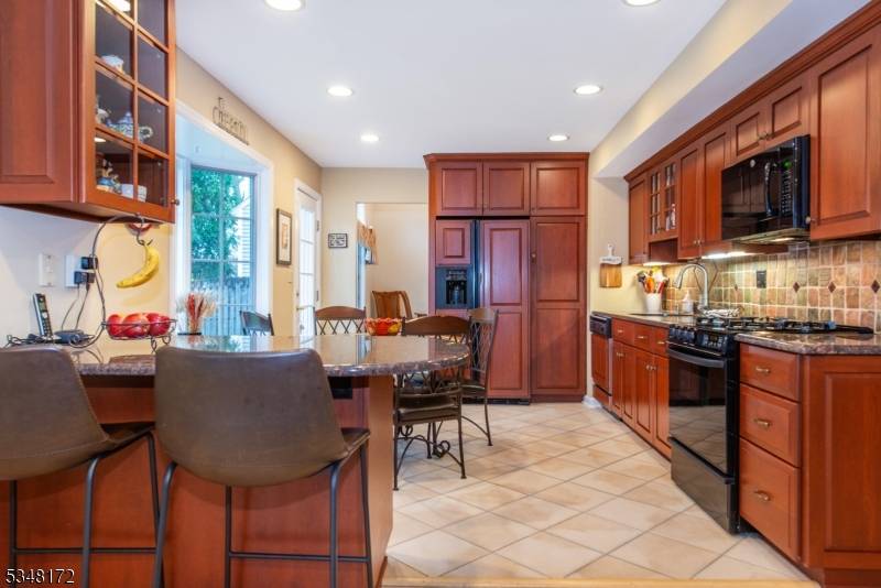 Wayne Twp., NJ 07470,7 Sherwood St