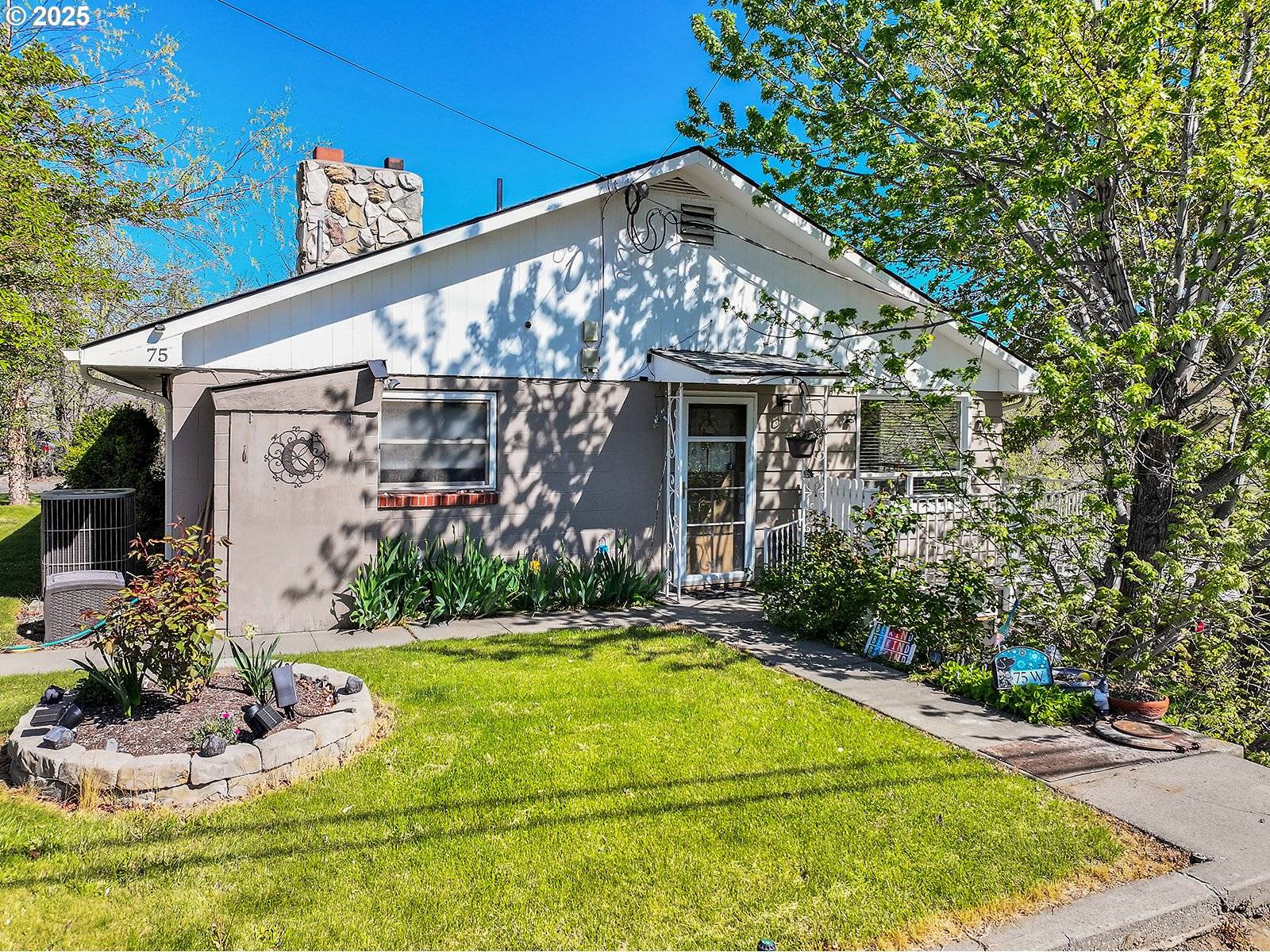 Arlington, OR 97812,75 W HEMLOCK ST