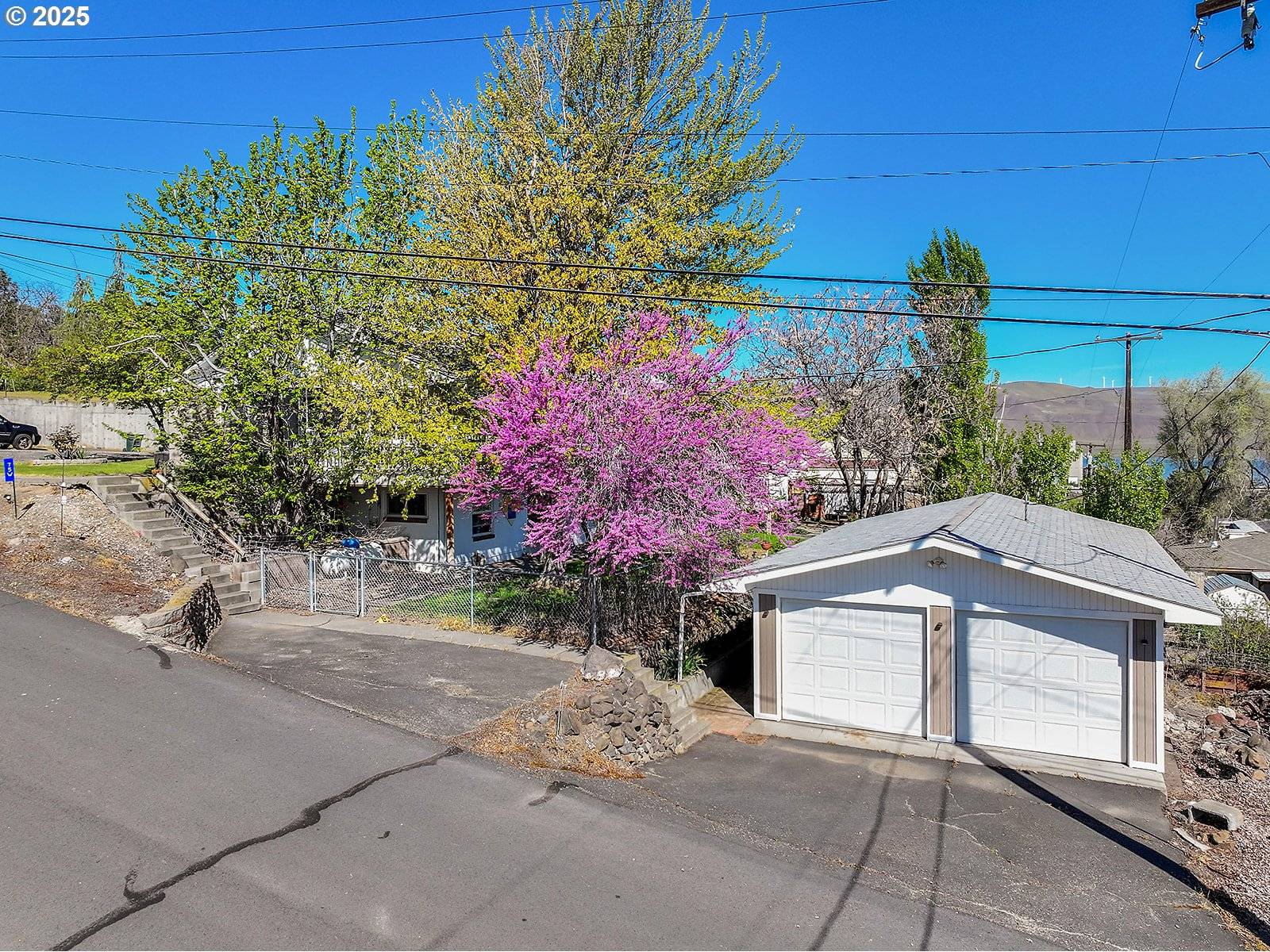 Arlington, OR 97812,75 W HEMLOCK ST